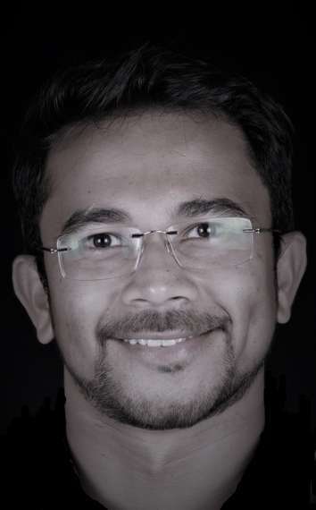 Dr Saurabh Redij